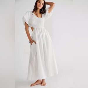 Free People Kalina Midi Cutout Dress in White Puff sleeves extra small